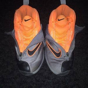 Nike Gary Payton (the glove)